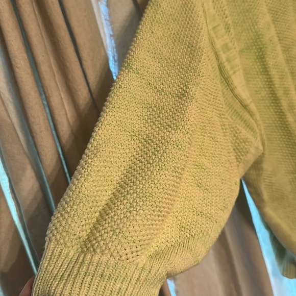 Spring sweater! - Picture 3 of 4